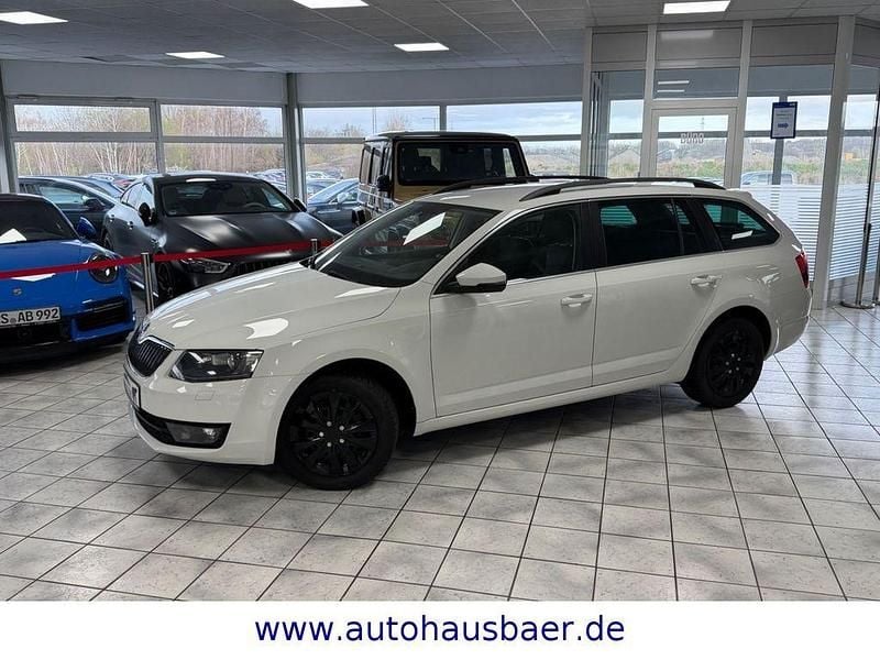 Gebraucht Skoda Octavia Elegance 150 PS (110 kW) 2014 Weiß Kleinwagen