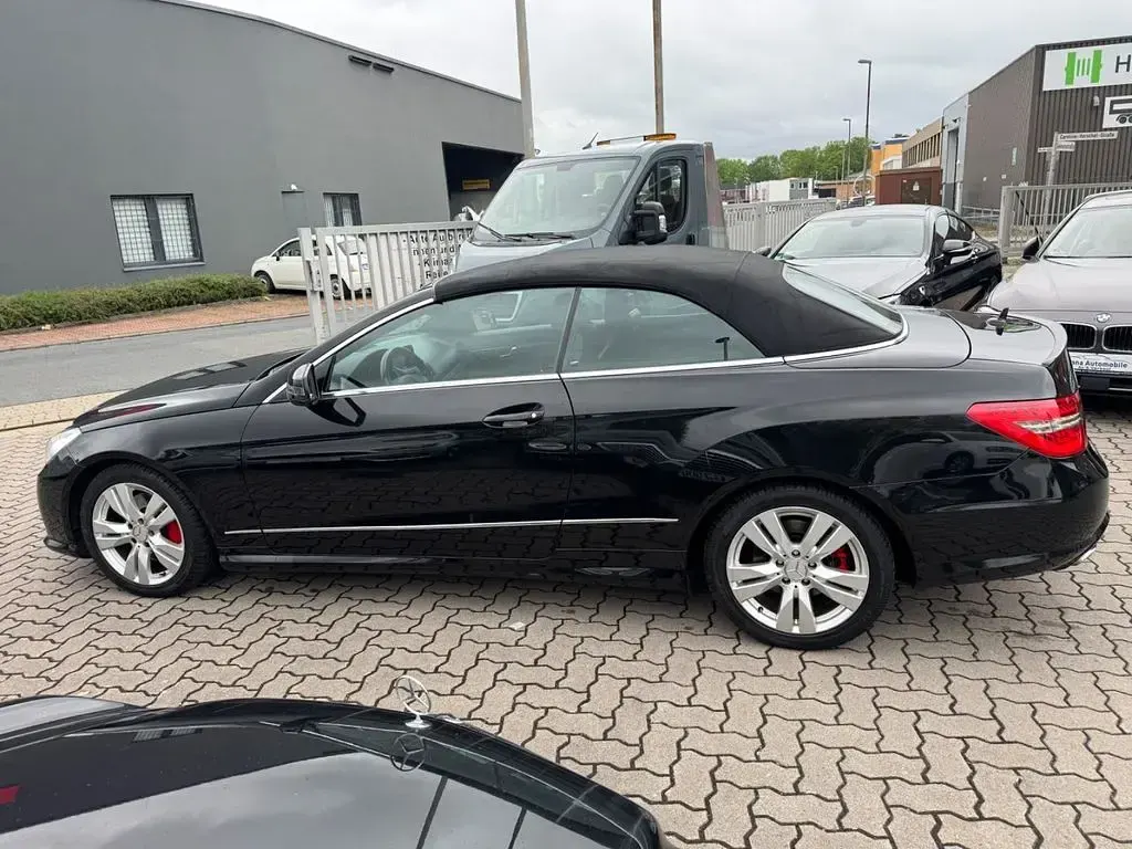Second-hand Mercedes E250 204 CP (150 kW) 2010 Negru Cabrio