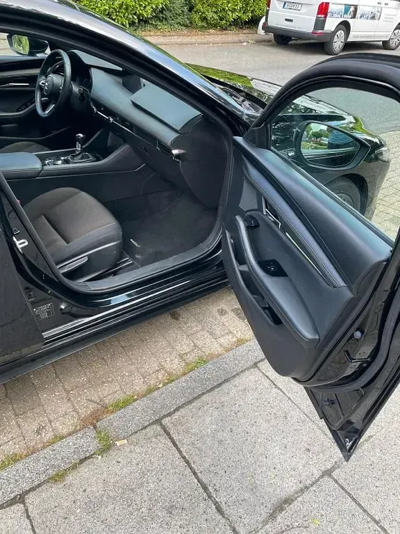 Gebraucht Mazda 3 122 PS (89 kW) 2019 Schwarz Limousine