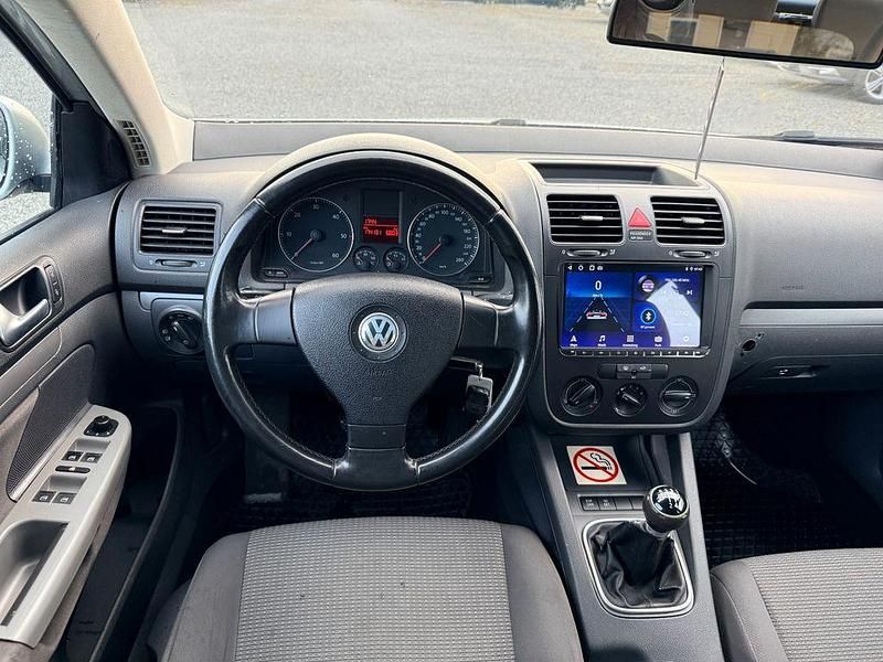 Second-hand VW Golf VI 105 CP (77 kW) 2008 Argintiu Hatchback