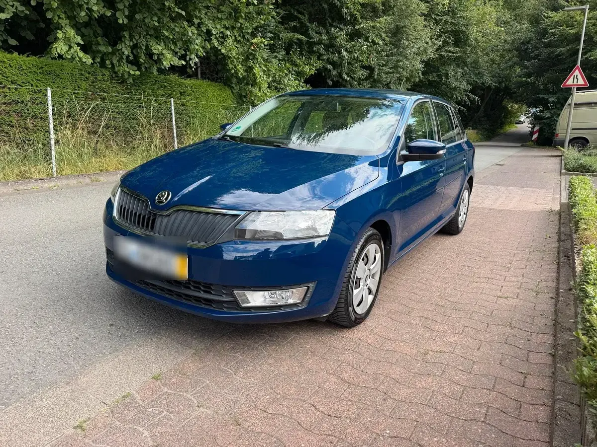 Gebraucht Skoda Rapid Cool Edition 90 PS (66 kW) 2016 Blau Kleinwagen