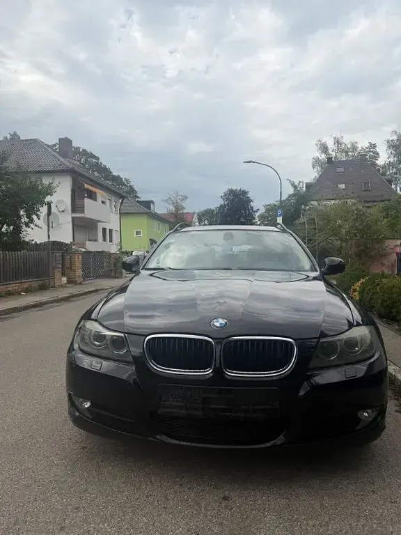 Gebraucht BMW 320 Performance 170 PS (125 kW) 2009 Schwarz Kombi