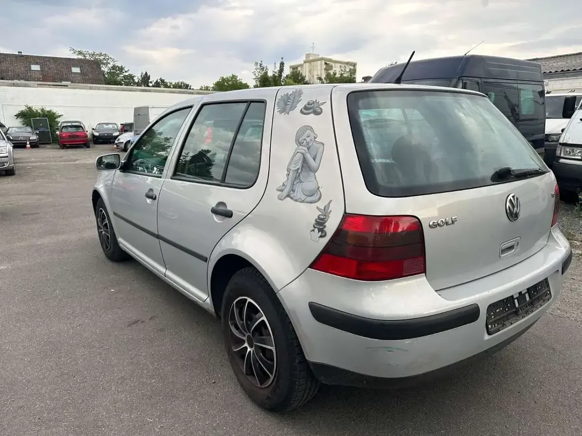Gebraucht VW Golf IV 105 PS (77 kW) 2000 Silber Limousine