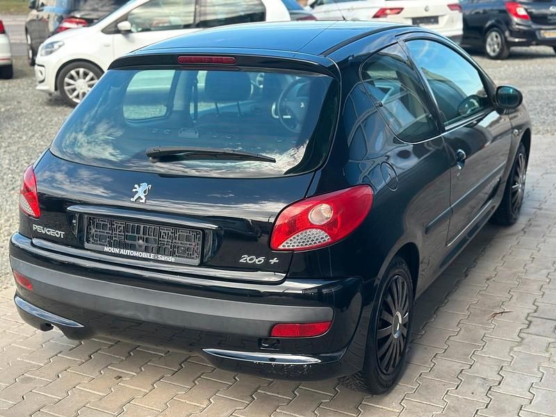 Gebraucht Peugeot 206+ 73 PS (53 kW) 2011 Schwarz Kleinwagen