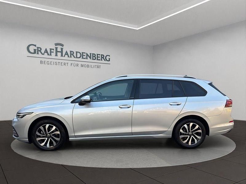 Gebraucht VW Golf VIII Active 150 PS (110 kW) 2022 Silber Kombi