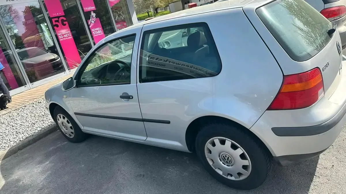 Gebraucht VW Golf III 75 PS (55 kW) 1999 Silber Limousine