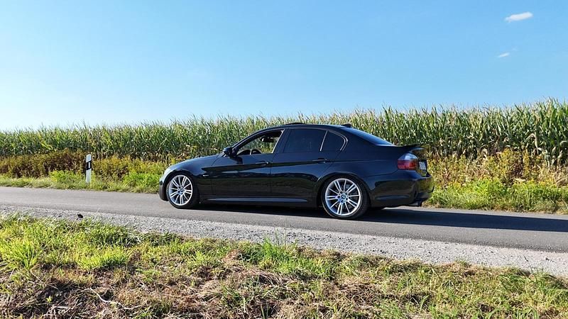 Schwarz Gebraucht 2007 BMW 325 M Sport Limousine | 15.000 € - Bild 1/4