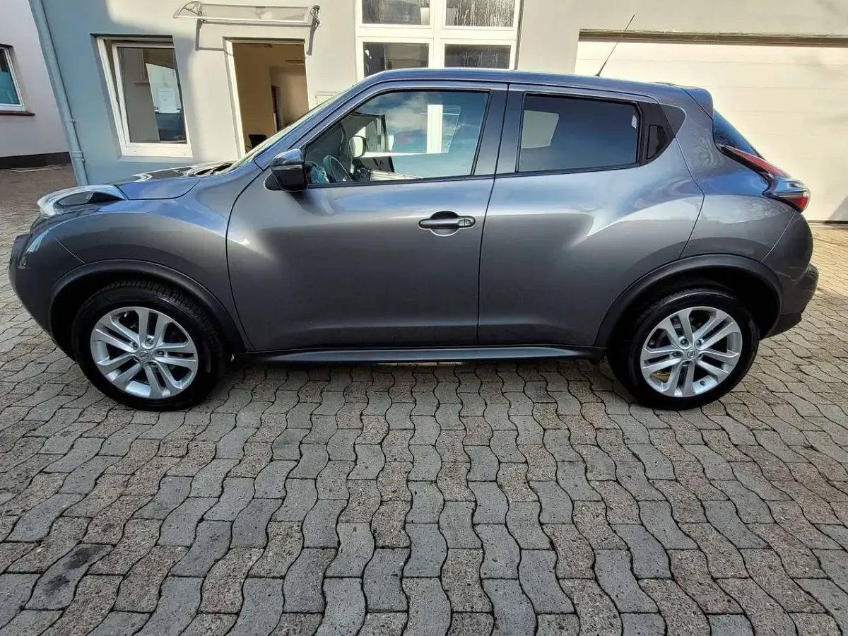 Używany Nissan Juke Acenta 117 KM (86 kW) 2015 Szary SUV