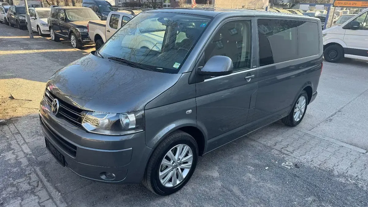 Gebraucht VW Transporter Match 179 PS (131 kW) 2012 Grau Van