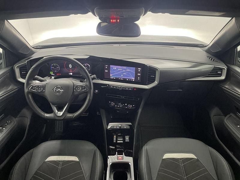 Gebraucht Opel Mokka-e Ultimate 100 kW (136 PS) 2023 Karbon schwarz (metallic) SUV