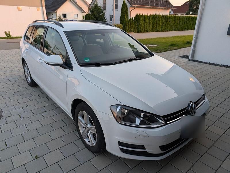 Gebraucht VW Golf VII Comfortline 110 PS (80 kW) 2015 Weiß Kombi