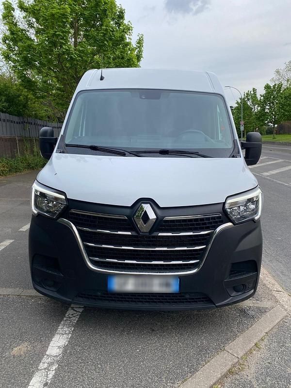 Gebraucht Renault Master 110 PS (80 kW) 2022 Weiß Van / Kleinbus