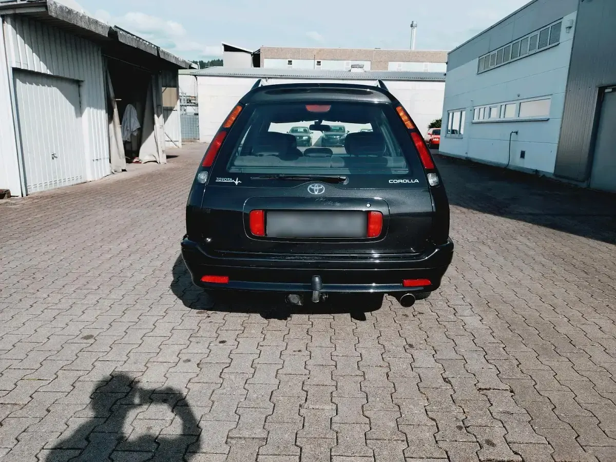 Gebraucht Toyota Corolla 110 PS (80 kW) 2000 Schwarz Kombi