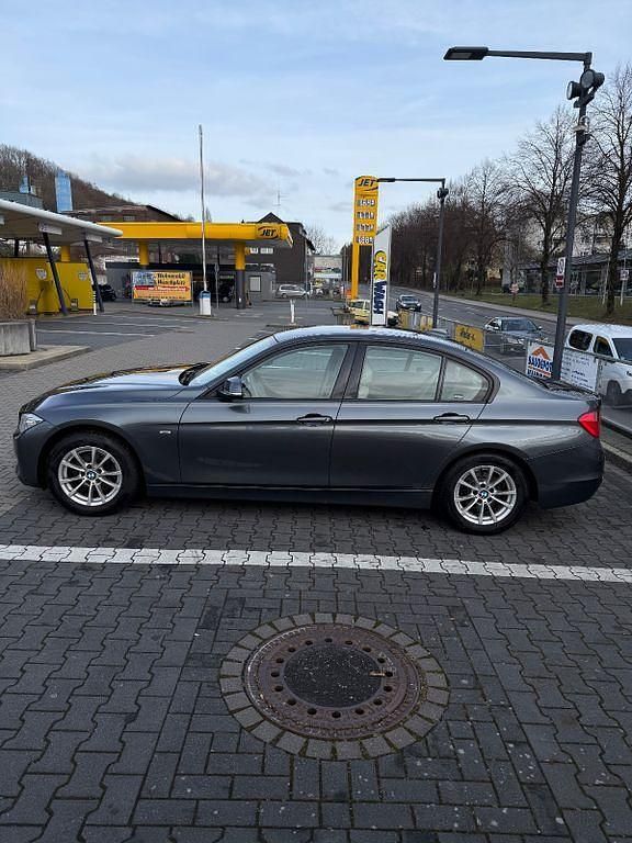 Second-hand BMW 320 184 CP (135 kW) 2012 Gri Berlinǎ