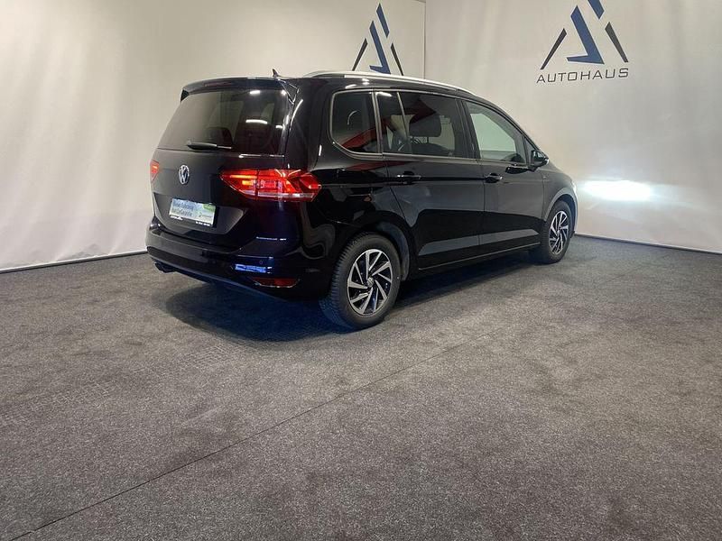 Gebraucht VW Touran Join 150 PS (110 kW) 2019 Schwarz Van / Kleinbus