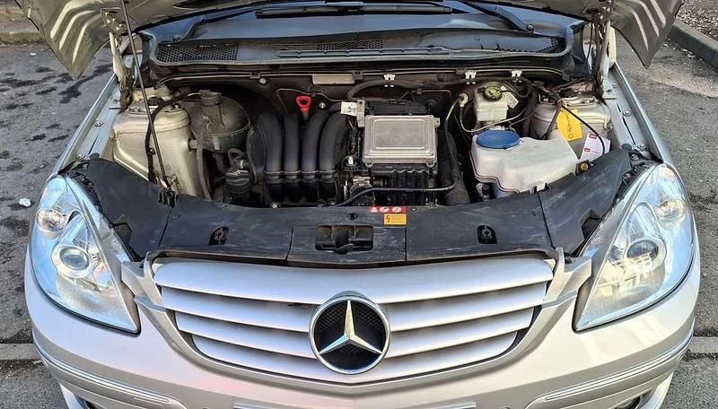 Gebraucht Mercedes B170 116 PS (85 kW) 2007 Grau Van / Kleinbus