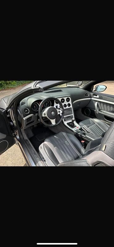 Gebraucht Alfa Romeo Spider 185 PS (136 kW) 2006 Grau Cabrio