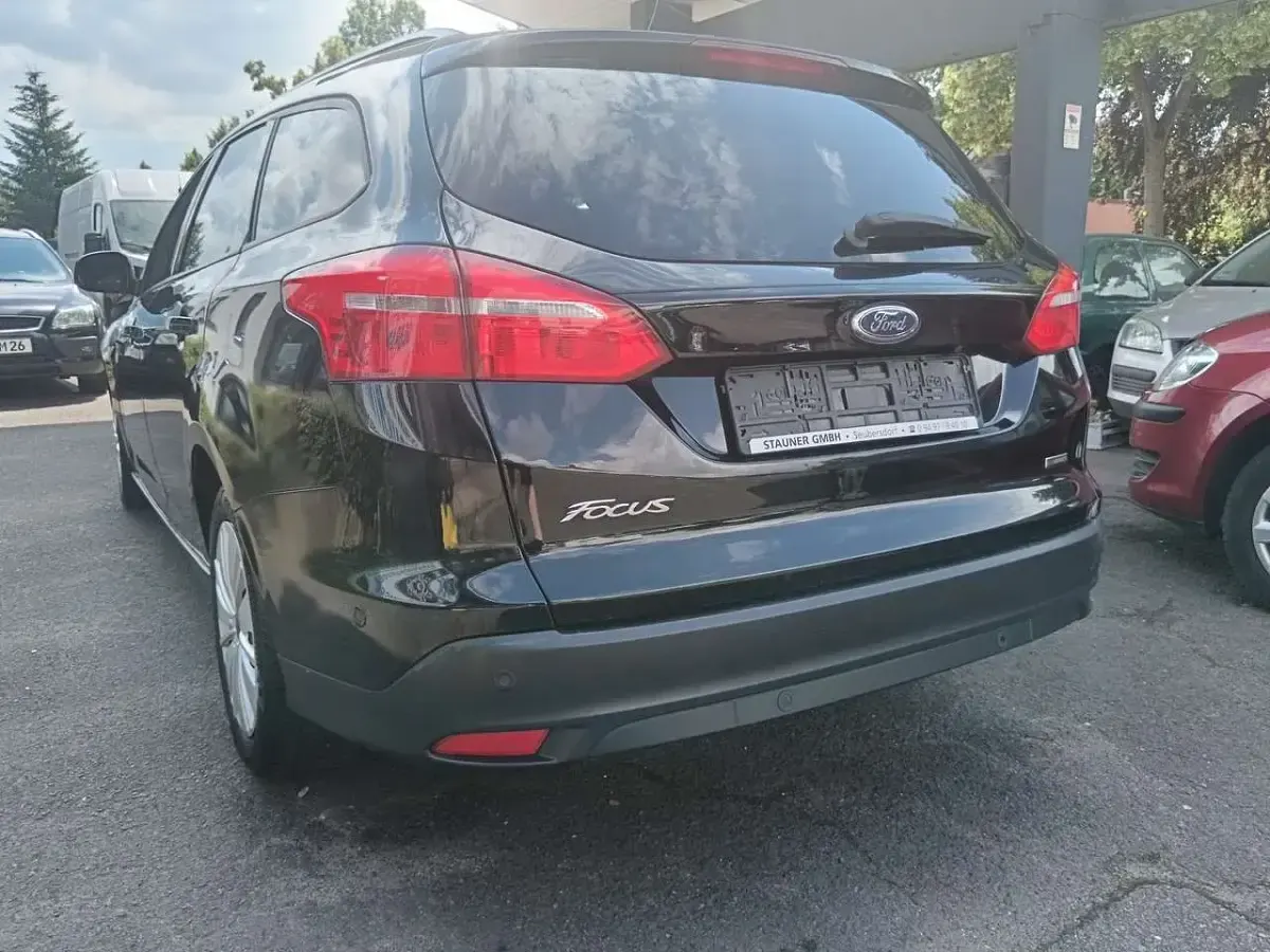 Gebraucht Ford Focus Business Edition 125 PS (91 kW) 2018 Iridiumschwarz metallic Kombi
