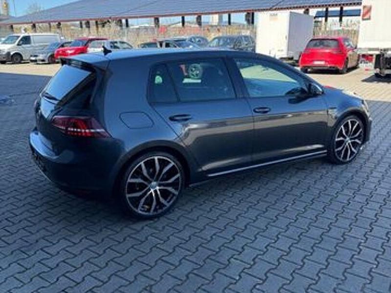 Gebraucht VW Golf VII GTD 184 PS (135 kW) 2015 Grau Limousine