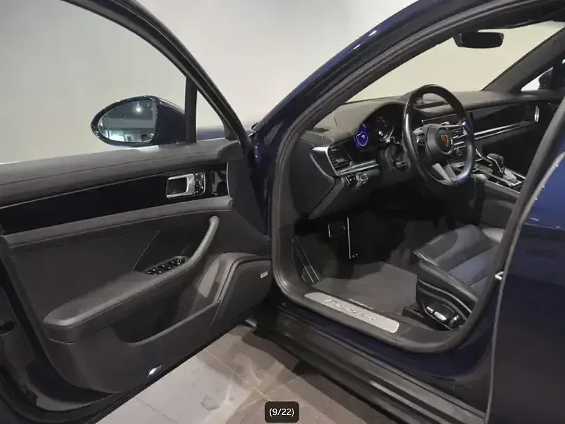 Gebraucht Porsche Panamera 4 E-Hybrid 462 PS (339 kW) 2021 Nachtblau Kleinwagen