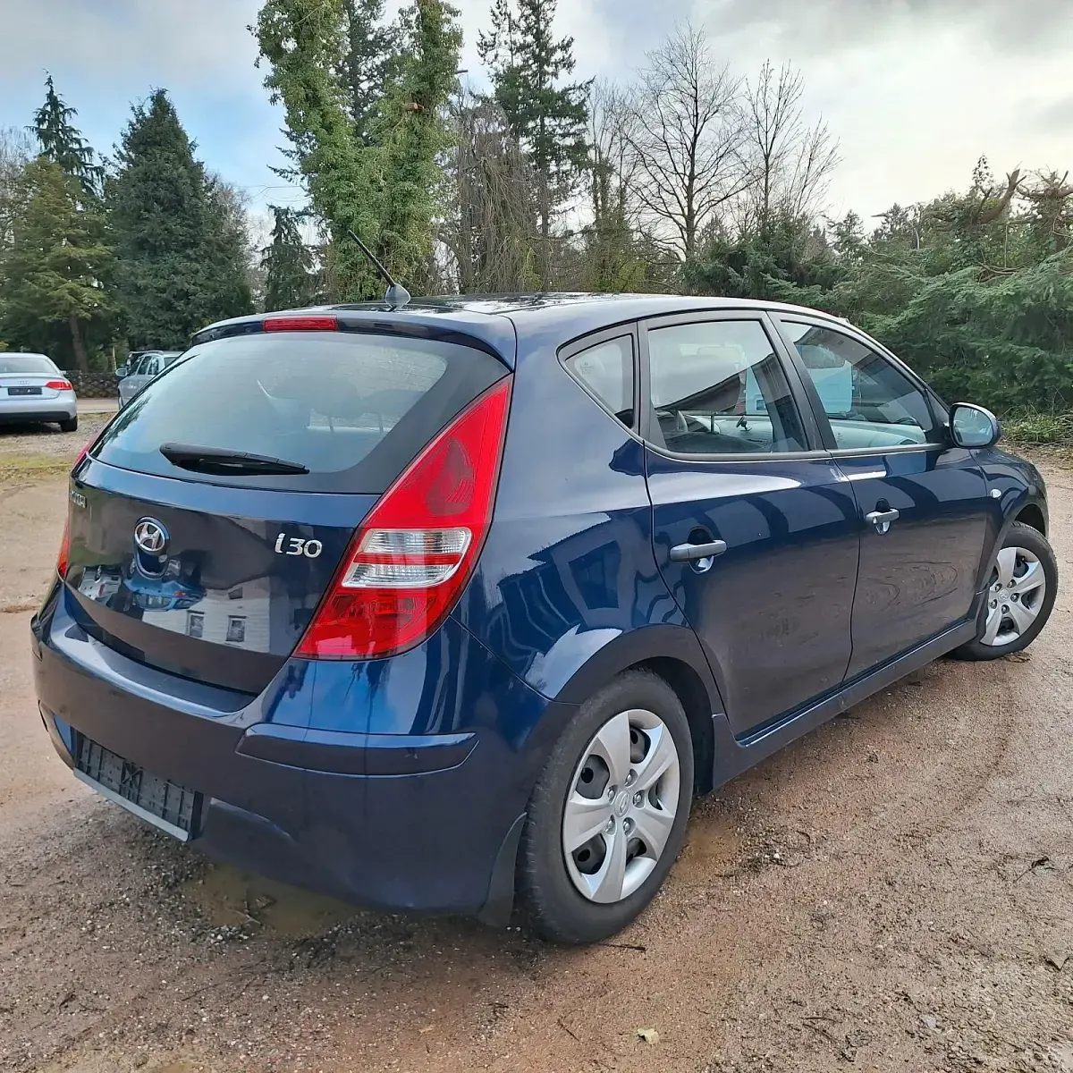 Gebraucht Hyundai i30 Comfort 109 PS (80 kW) 2011 Blau Kleinwagen