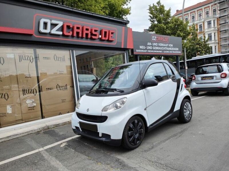 Gebraucht Smart ForTwo Coupé 61 PS (44 kW) 2009 Schwarz Coupé