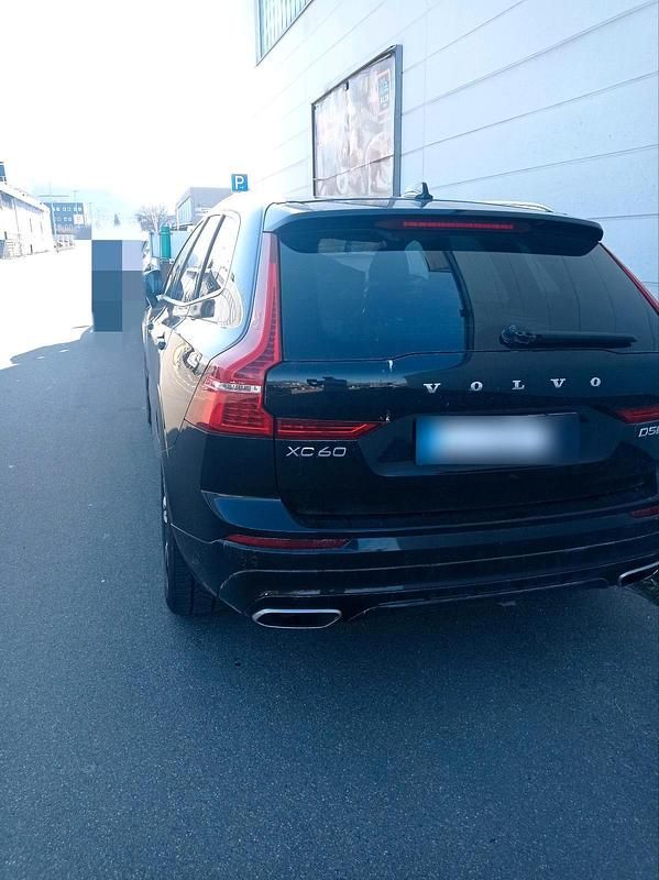 Gebraucht Volvo XC60 R-Design 235 PS (172 kW) 2018 Schwarz SUV