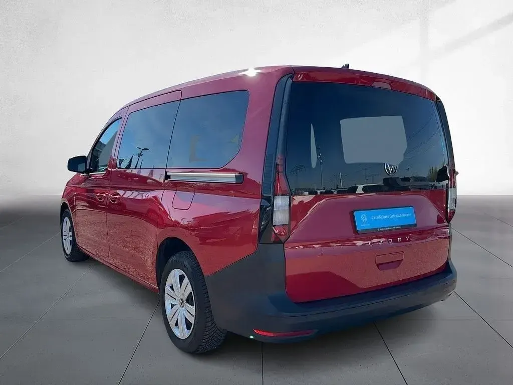 Second-hand VW Caddy Maxi Basis 114 CP (83 kW) 2024 Roșu Monovolum