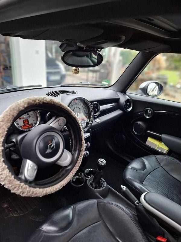 Gebraucht Mini Cooper 122 PS (89 kW) 2010 Braun Kleinwagen