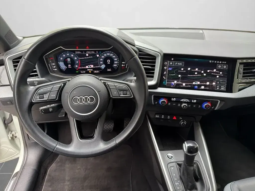 Gebraucht Audi A1 Advanced 110 PS (80 kW) 2023 Tausilber metallic (metallic) SUV