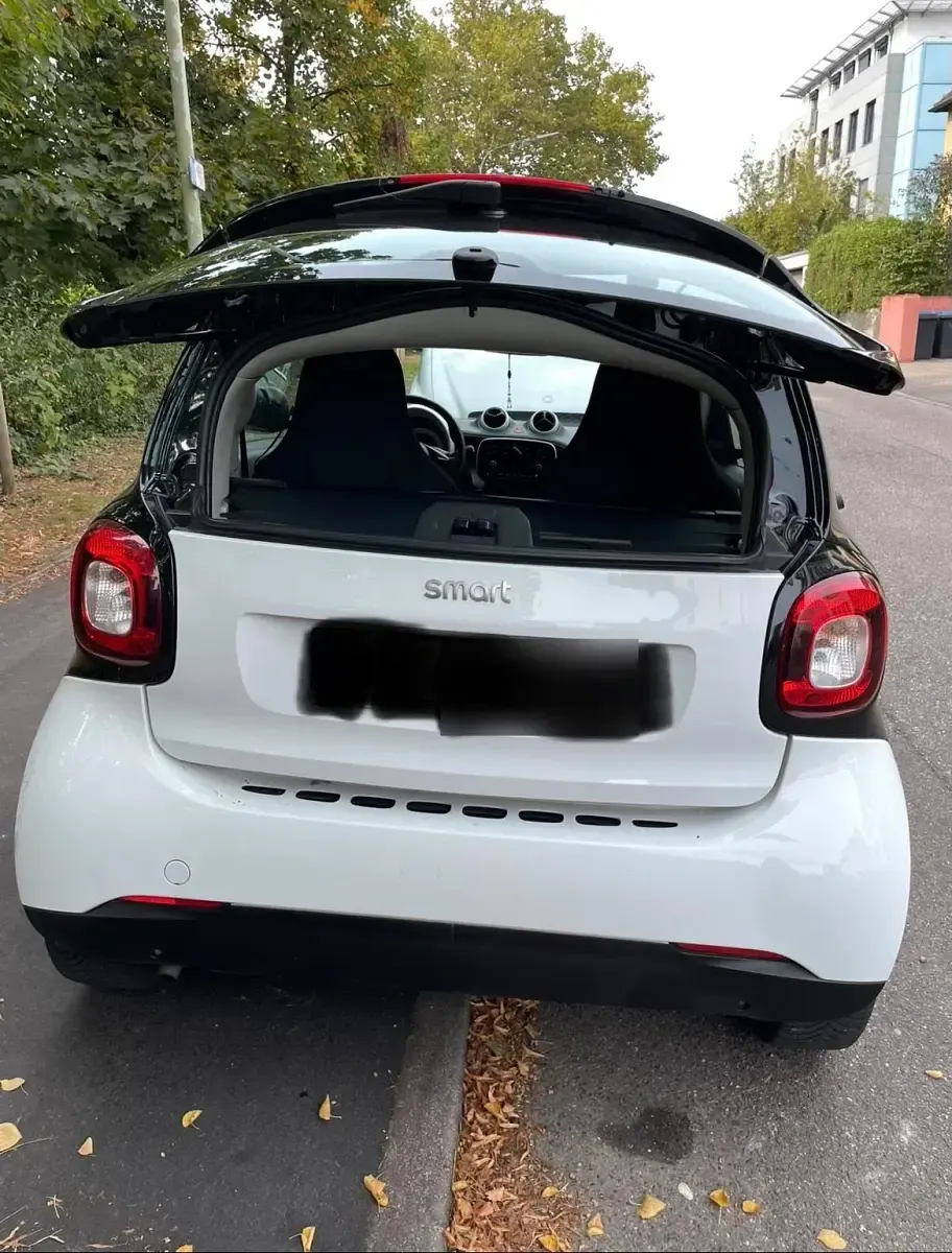 Gebraucht Smart ForTwo Coupé 90 PS (66 kW) 2016 Weiß Coupé