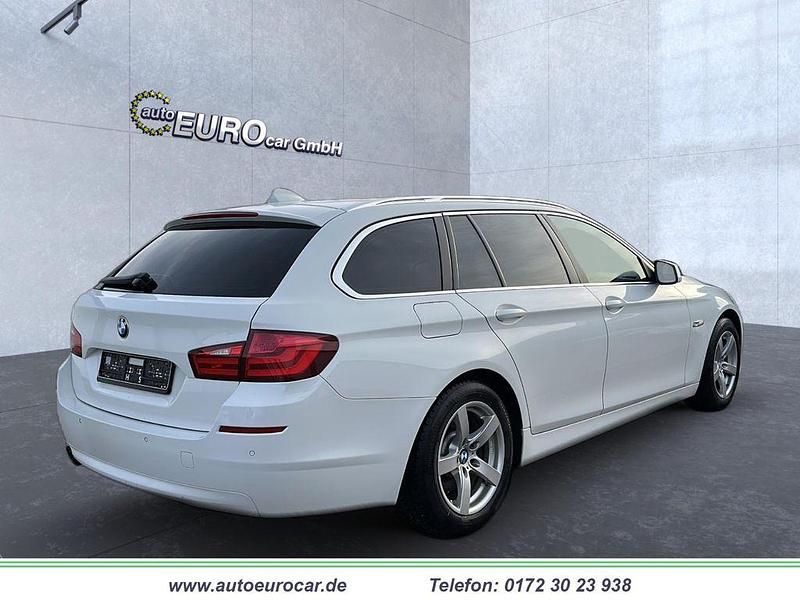 Gebraucht BMW 520 184 PS (135 kW) 2011 Weiß Kombi