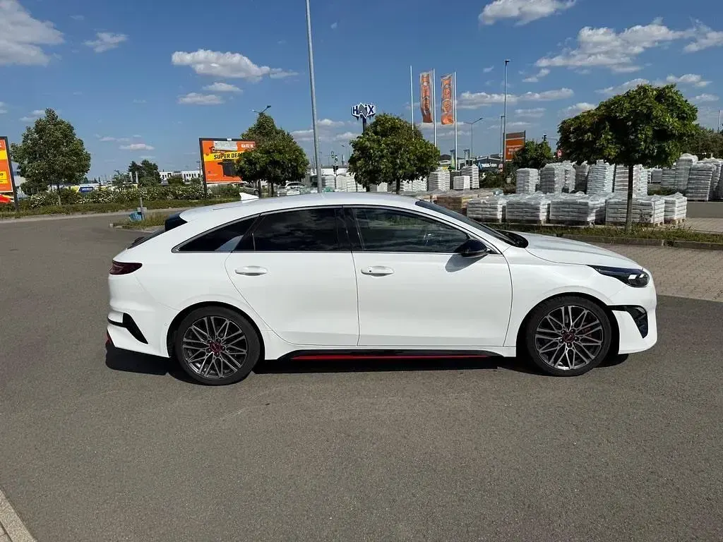 Gebraucht Kia ProCeed GT 204 PS (150 kW) 2024 Weiß Kombi