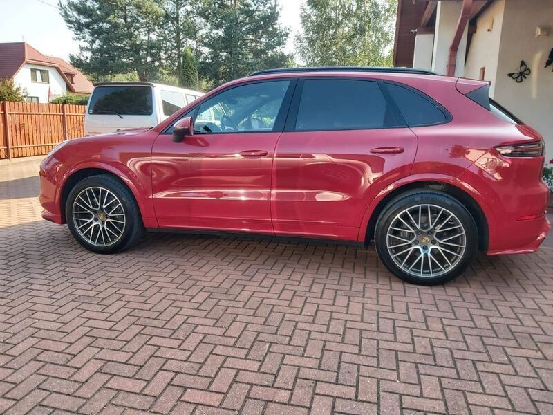 Gebraucht Porsche Cayenne 340 PS (250 kW) 2021 Rot SUV