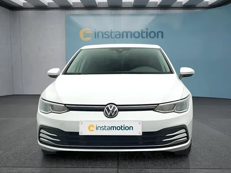 Gebraucht VW Golf VIII 110 PS (80 kW) 2024 Weiß Kleinwagen