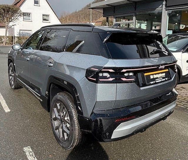 Neu Jeep Compass 145 PS (106 kW) 2026 Grau SUV