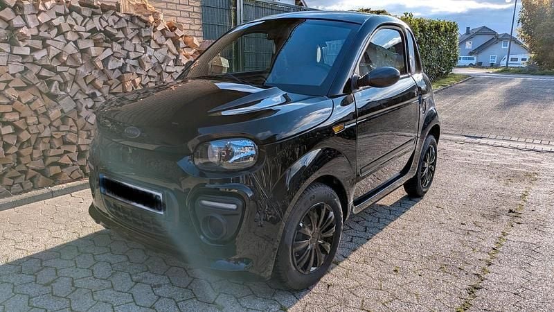 Schwarz Gebraucht 2023 Microcar Dué Kleinwagen | 10.950 € - Bild 1/4