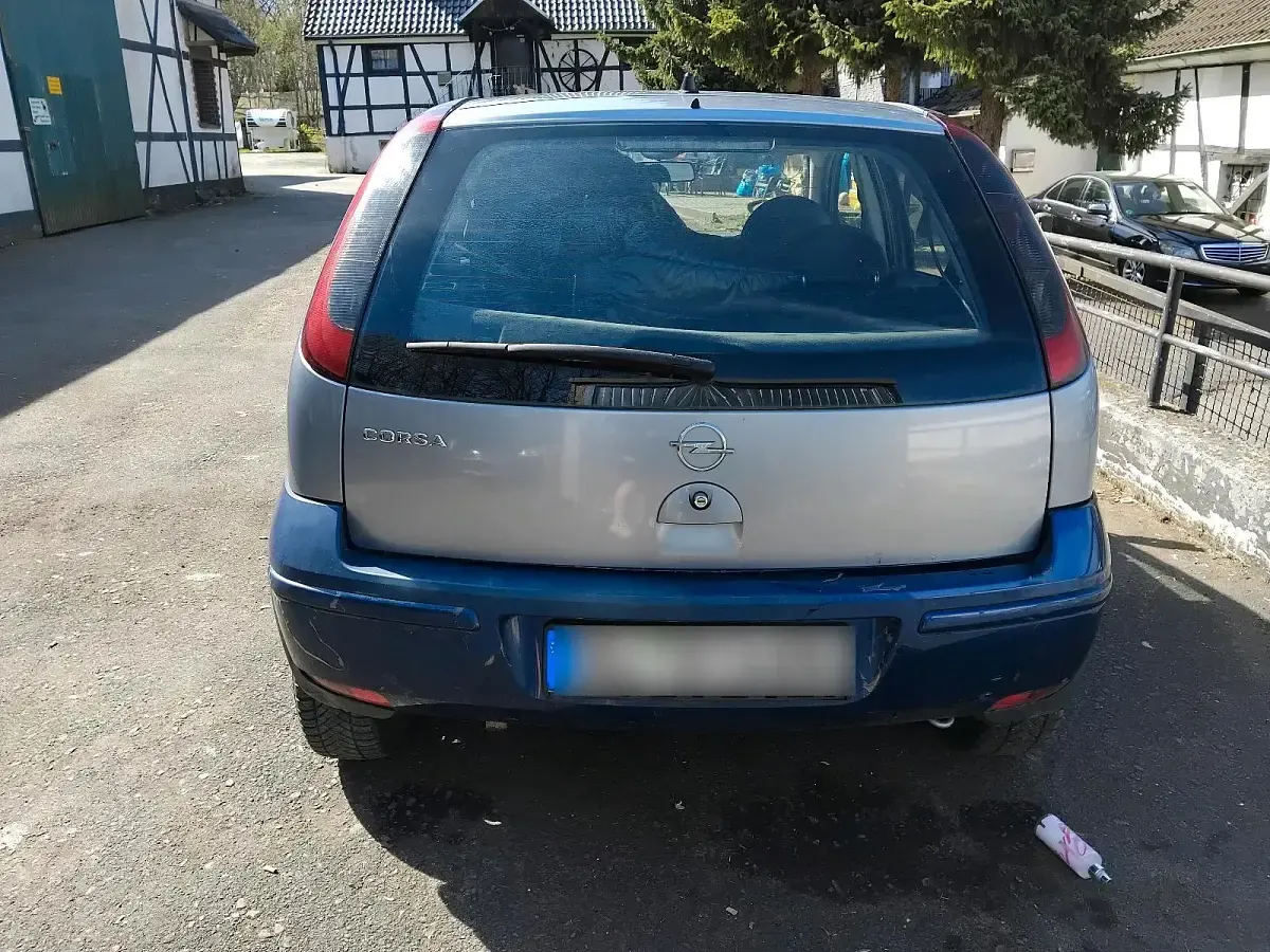 Second-hand Opel Corsa 75 CP (55 kW) 2003 Argintiu Hatchback