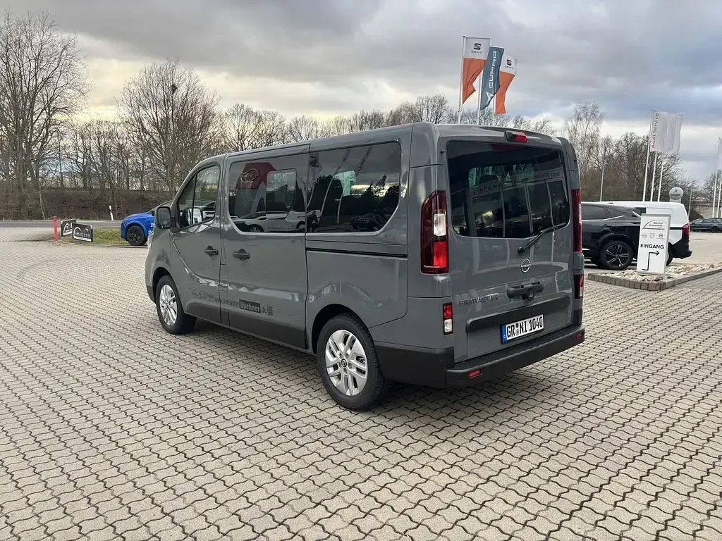 Gebraucht Nissan Primastar Tekna 170 PS (125 kW) 2025 Grau Van / Kleinbus