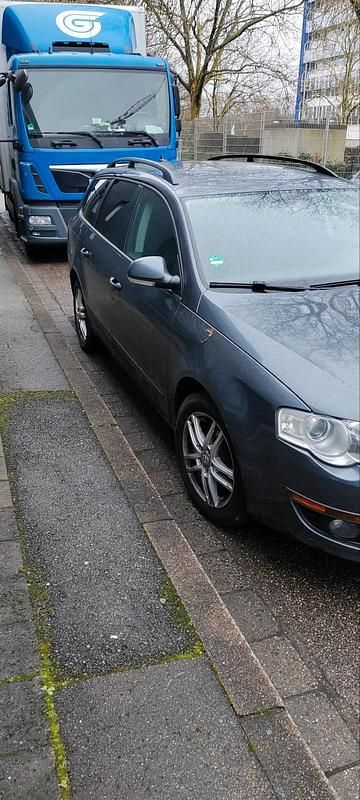 Gebraucht VW Passat 140 PS (102 kW) 2010 Grau Kombi
