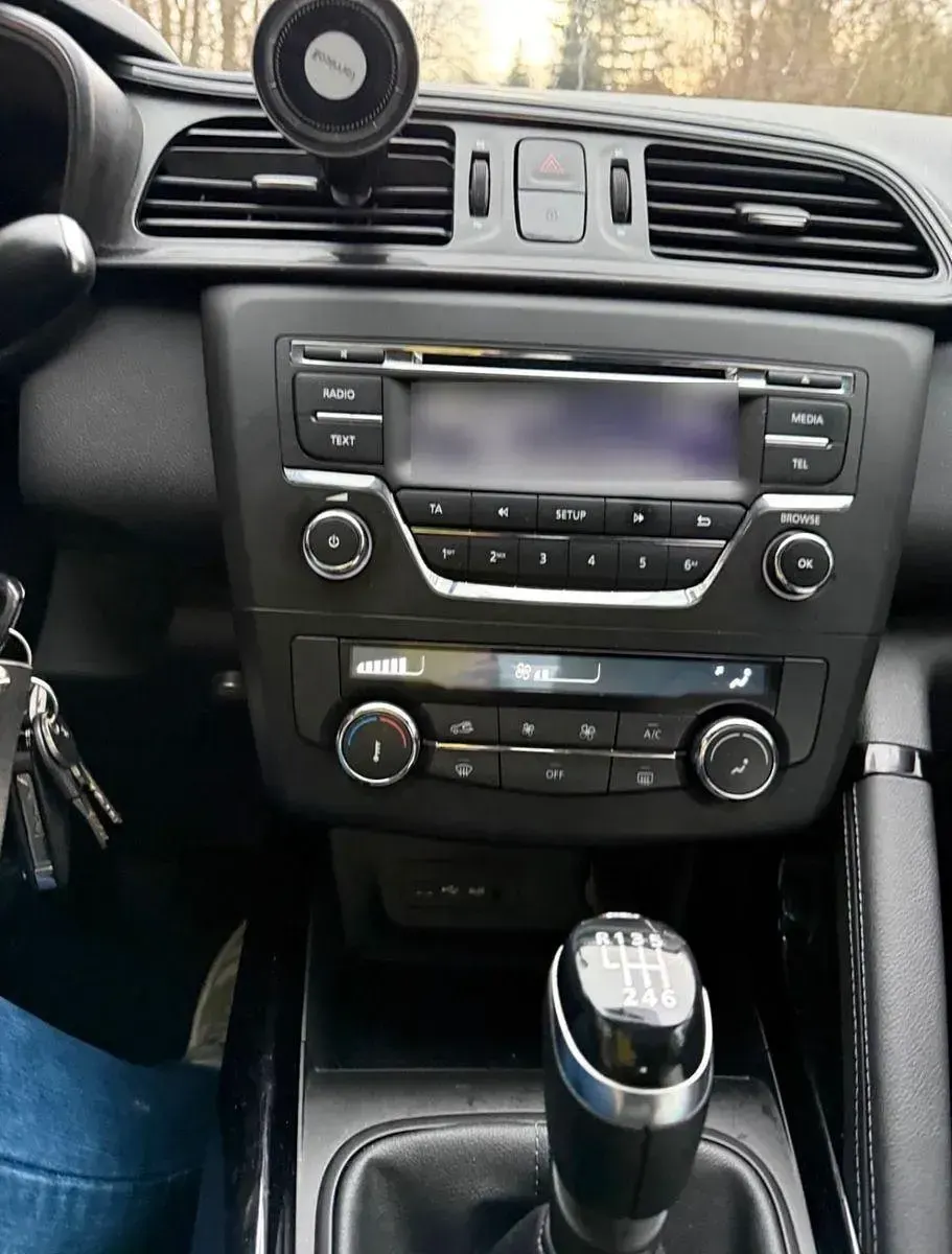 Gebraucht Renault Kadjar Life 140 PS (102 kW) 2019 Weiß SUV