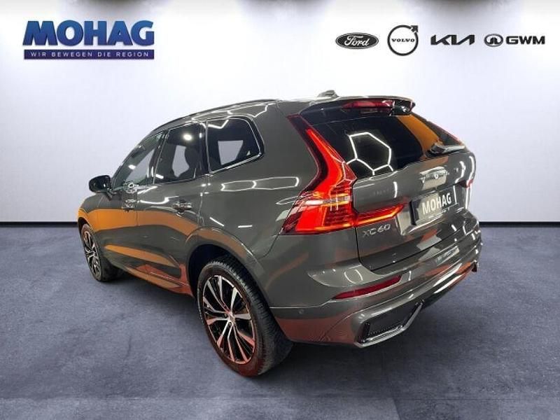 Gebraucht Volvo XC60 Plus 197 PS (144 kW) 2024 Grau SUV