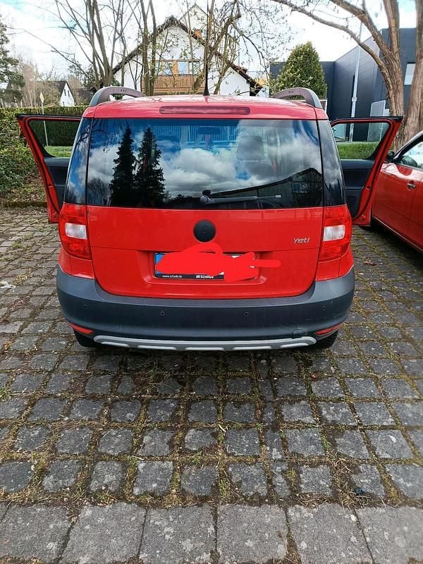 Gebraucht Skoda Yeti 105 PS (77 kW) 2010 Rot SUV