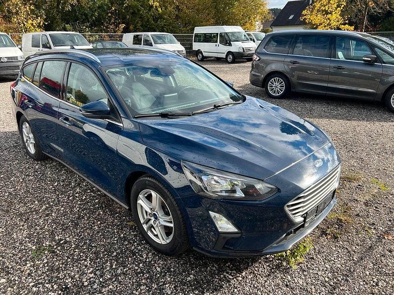 Blau Gebraucht 2021 Ford Focus Cool & Connect Kombi | 8.900 € (Etwas zu teuer) - Bild 1/4