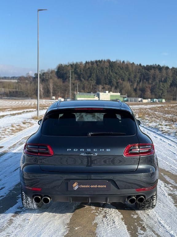Gebraucht Porsche Macan S 258 PS (189 kW) 2017 Grau SUV