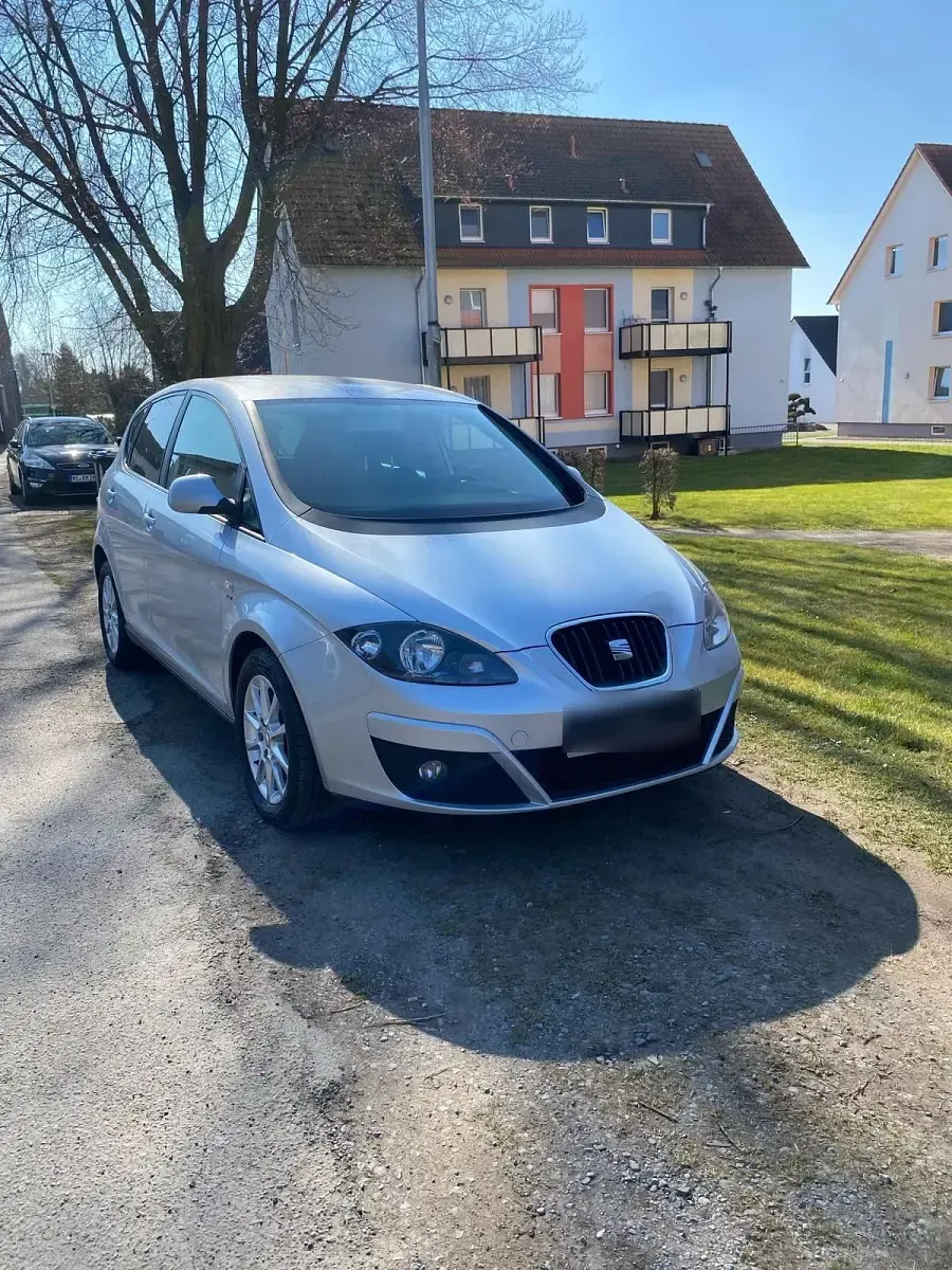 Gebraucht Seat Altea Style 125 PS (91 kW) 2010 Silber Kleinwagen