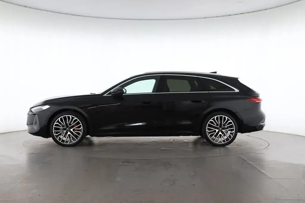 Gebraucht Audi A5 Advanced 204 PS (150 kW) 2025 Mythosschwarz Kombi