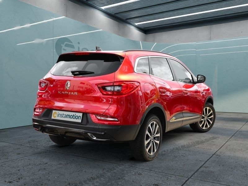 Rot Gebraucht 2022 Renault Kadjar Black Edition SUV | 22.922 € (Fairer Preis) - Bild 1/3