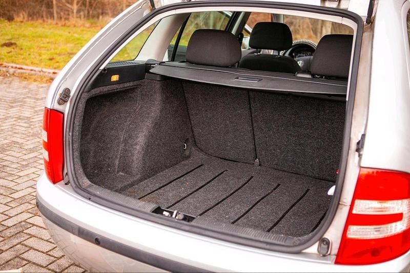 Gebraucht Skoda Fabia 2006 Silber Limousine