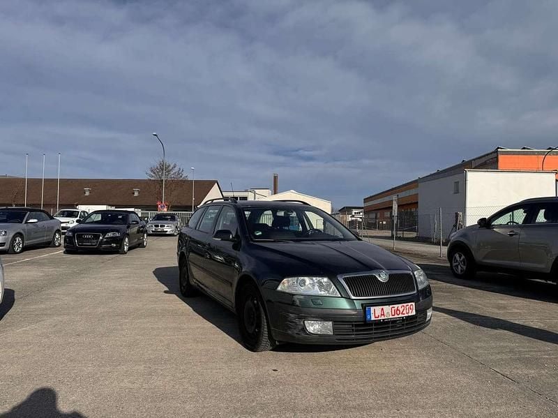 Gebraucht Skoda Octavia Elegance 140 PS (102 kW) 2006 Highland grun met. Kombi